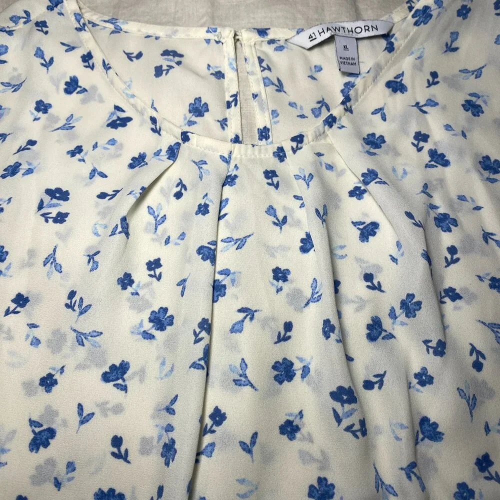 41 Hawthorn Lexie Pleated Blouse Womens XL White Blue Floral Flowy Career EUC - Picture 7 of 9